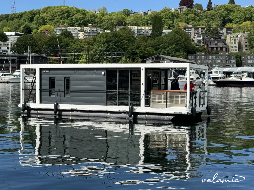 Houseboats. La Mare Modern, Sunhunter ExploCamper